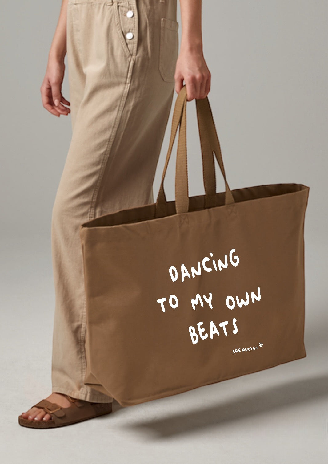DANCING TO MY OWN BEATS - OVERSIZED SHOPPER