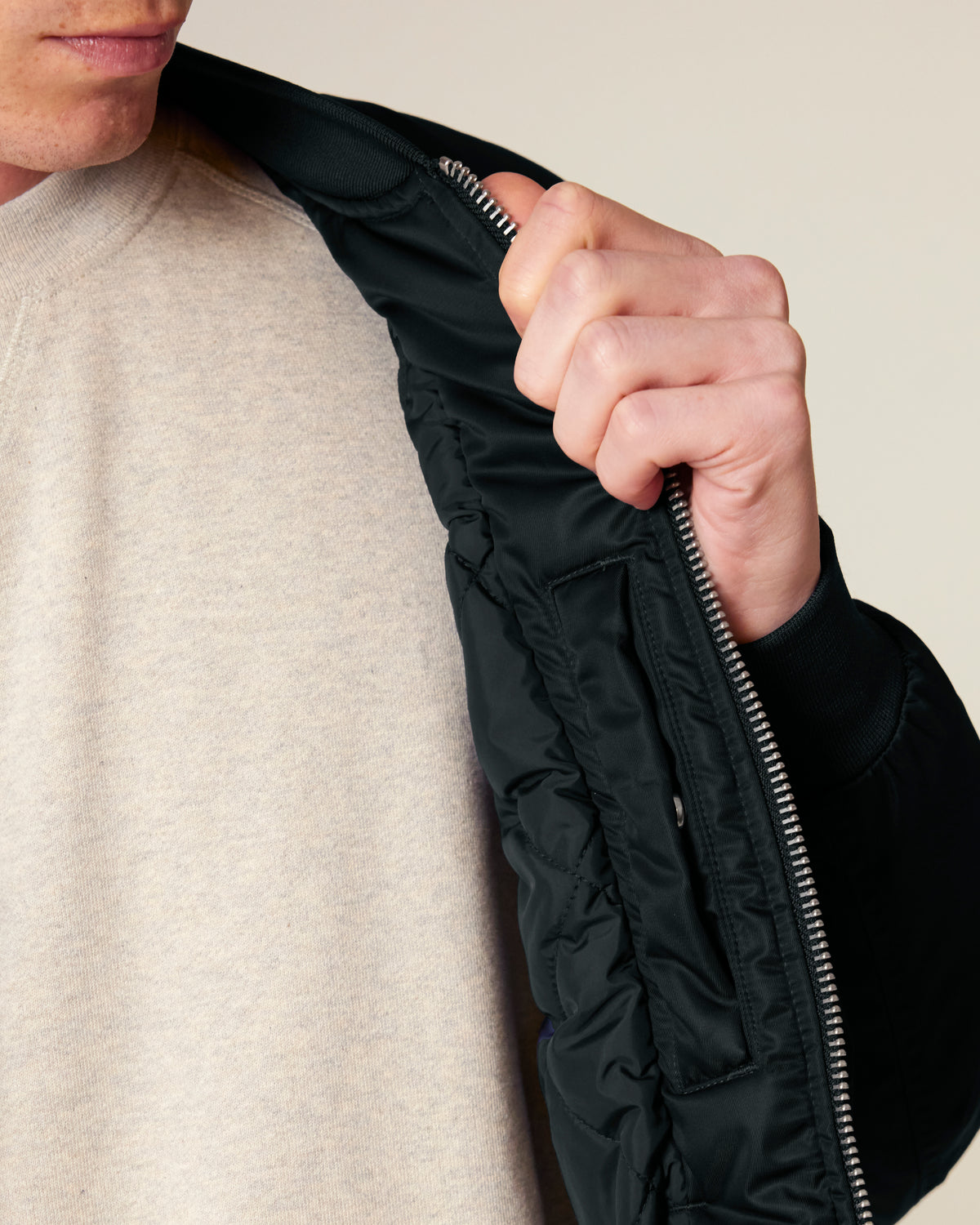 BOMBER JACKET BLACK